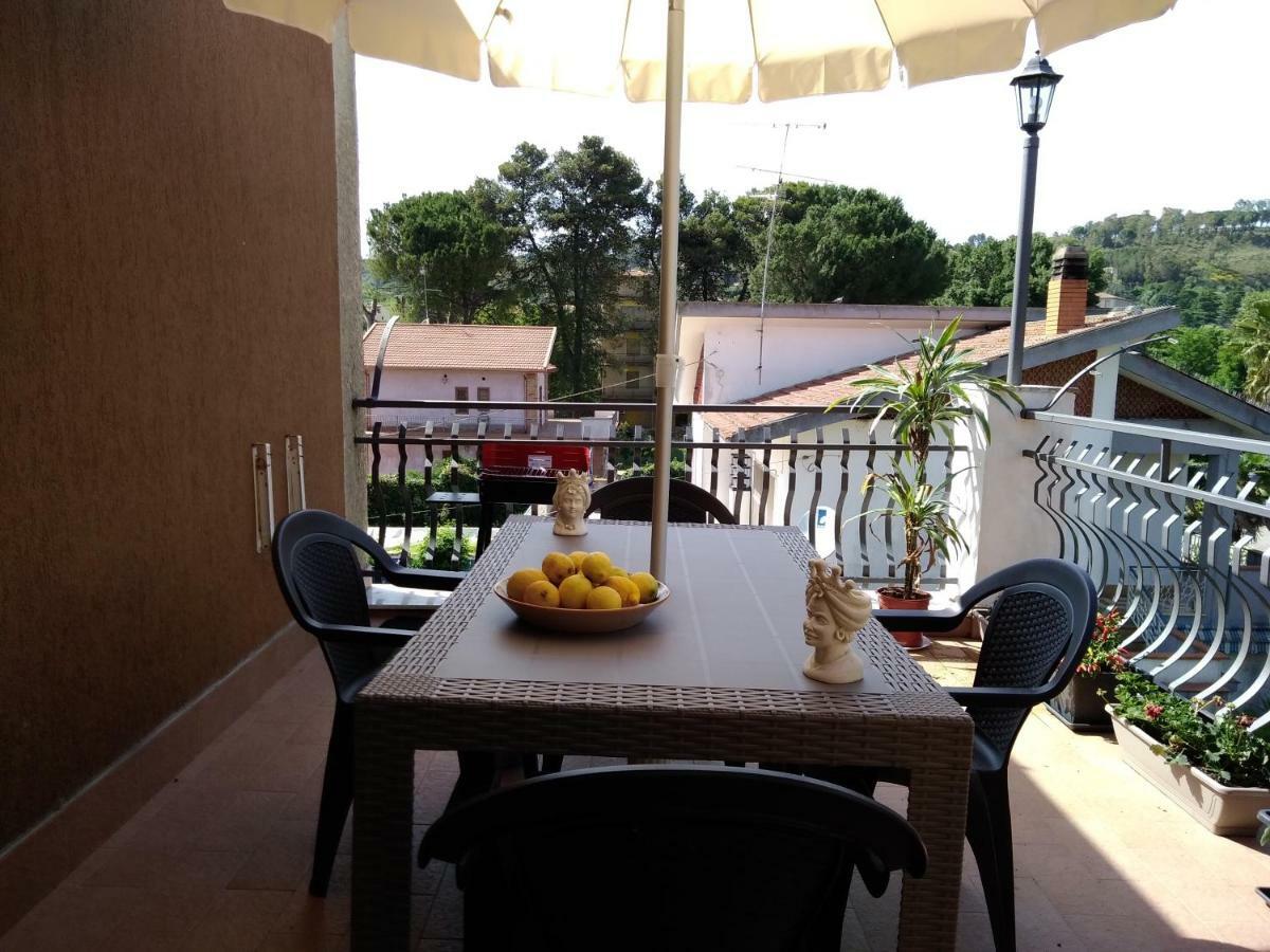 La Casa Del Lago Pergusa Lake Home מראה חיצוני תמונה